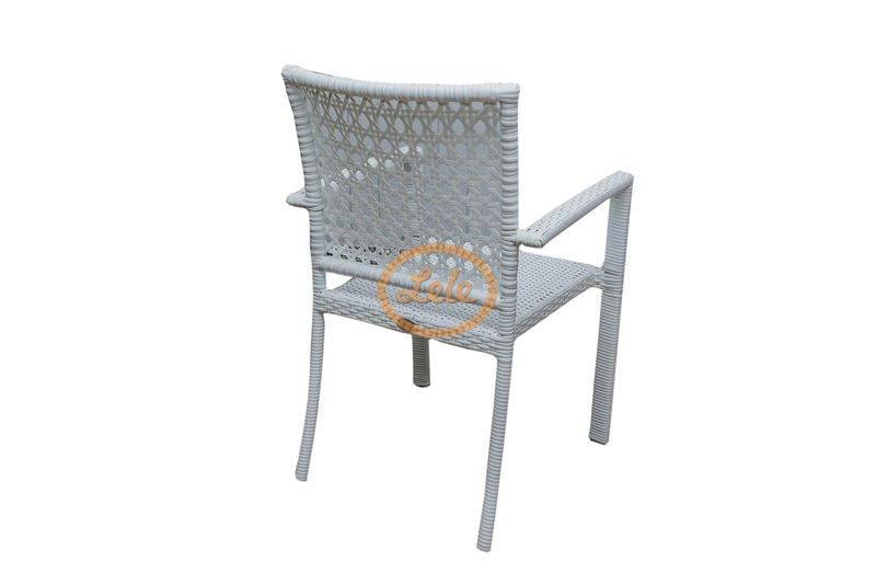 Кресло из искусственного ротанга с подлокотником  ажурное плетение 
